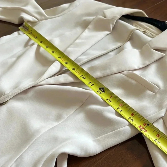 Off  white/Cream Blazer - Picture 11 of 11